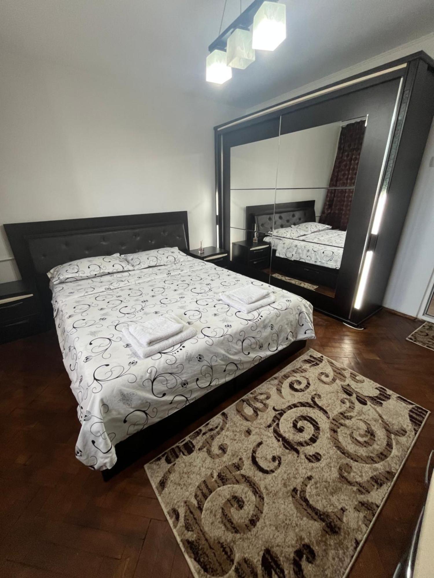 Concept Home Valcea Râmnicu Vâlcea エクステリア 写真